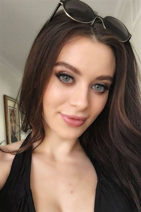 Lana Rhoades Rimjob Porn Videos 